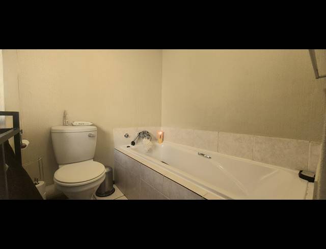2 BEDROOM APARTMENT FOR SALE IN HONEYPARK